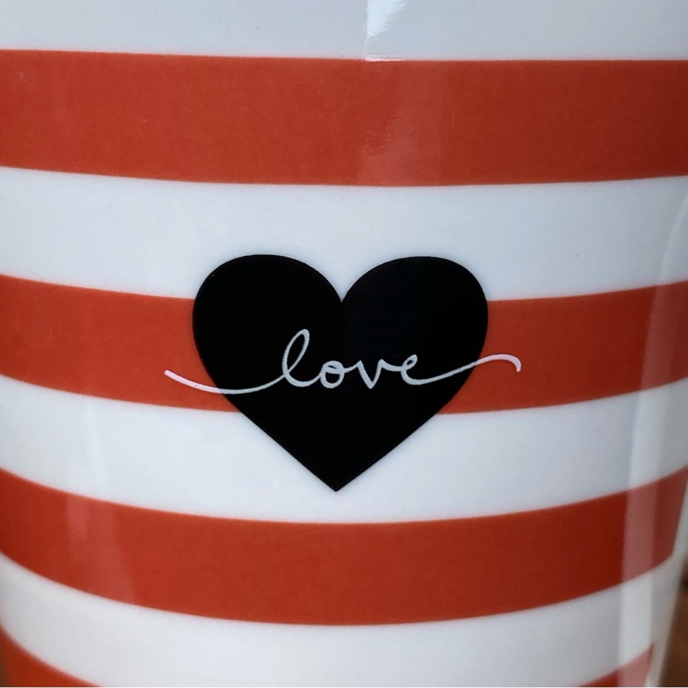STARBUCKS Valentines Love mug